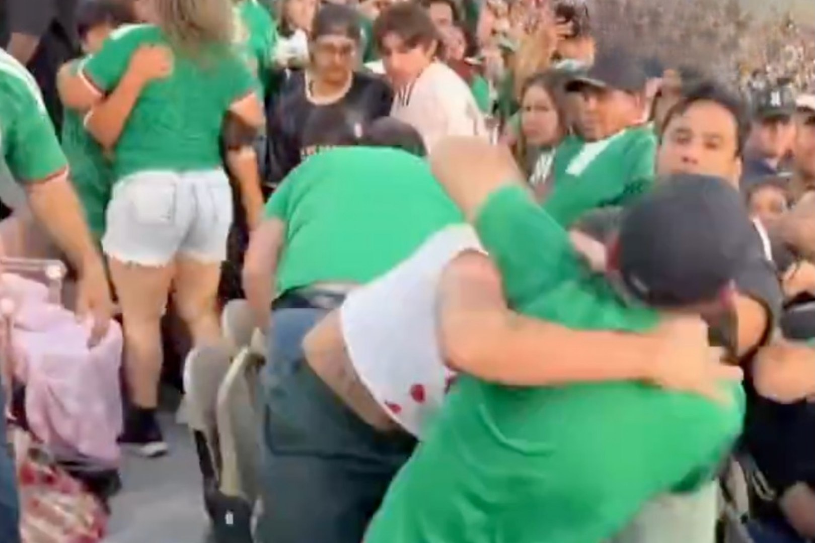 Mexican Fans Clash at Rose Bowl After El Tri’s 1-0 World Cup Friendly Win Over Australia
